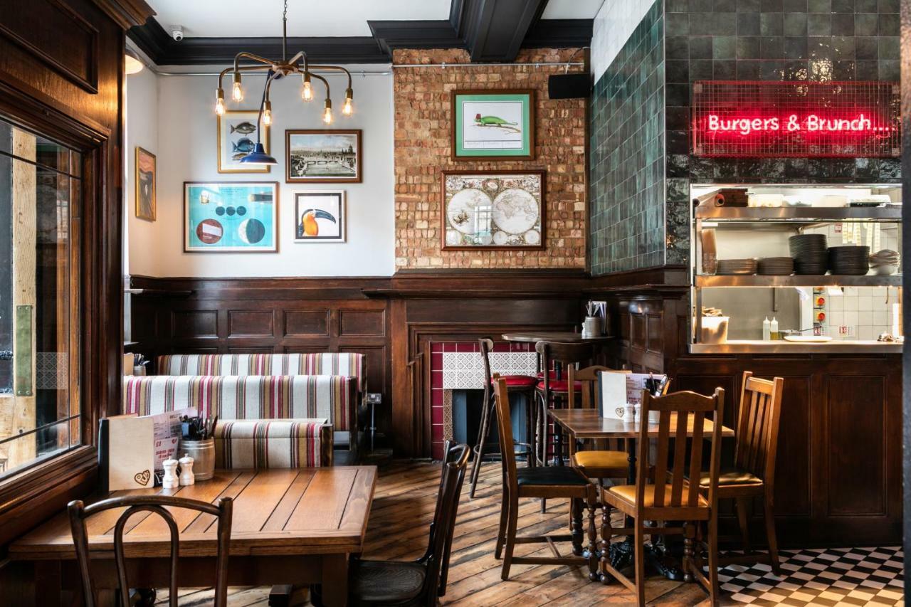 Publove @ The Rose & Crown London Ngoại thất bức ảnh